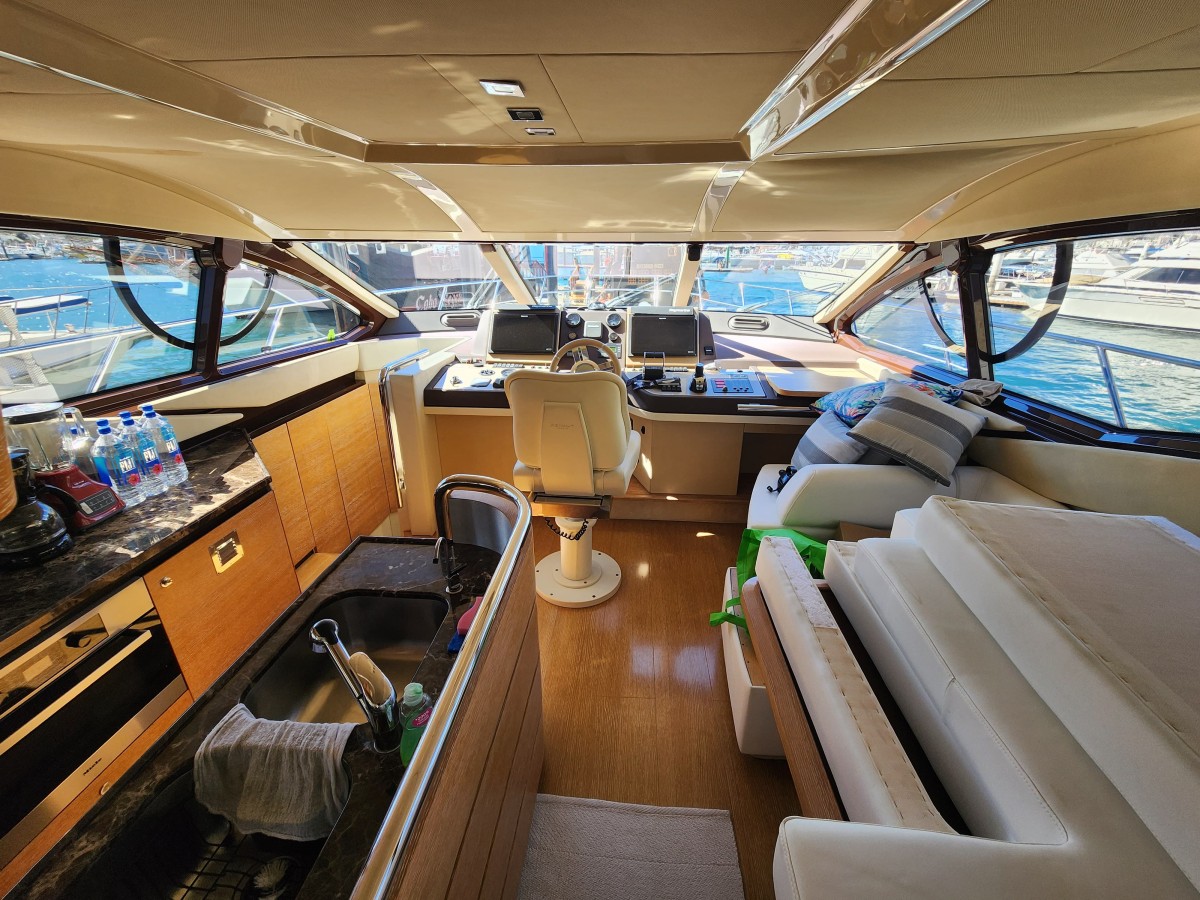 Image of 65' Azimut "Encore" 2